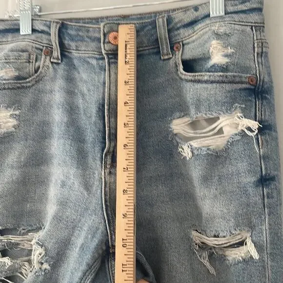 American Eagle Stretch Mom Jean Distressed Size 4 Regular - Picture 5 of 11